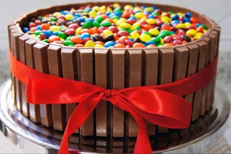 Bolo de KitKat 1kg