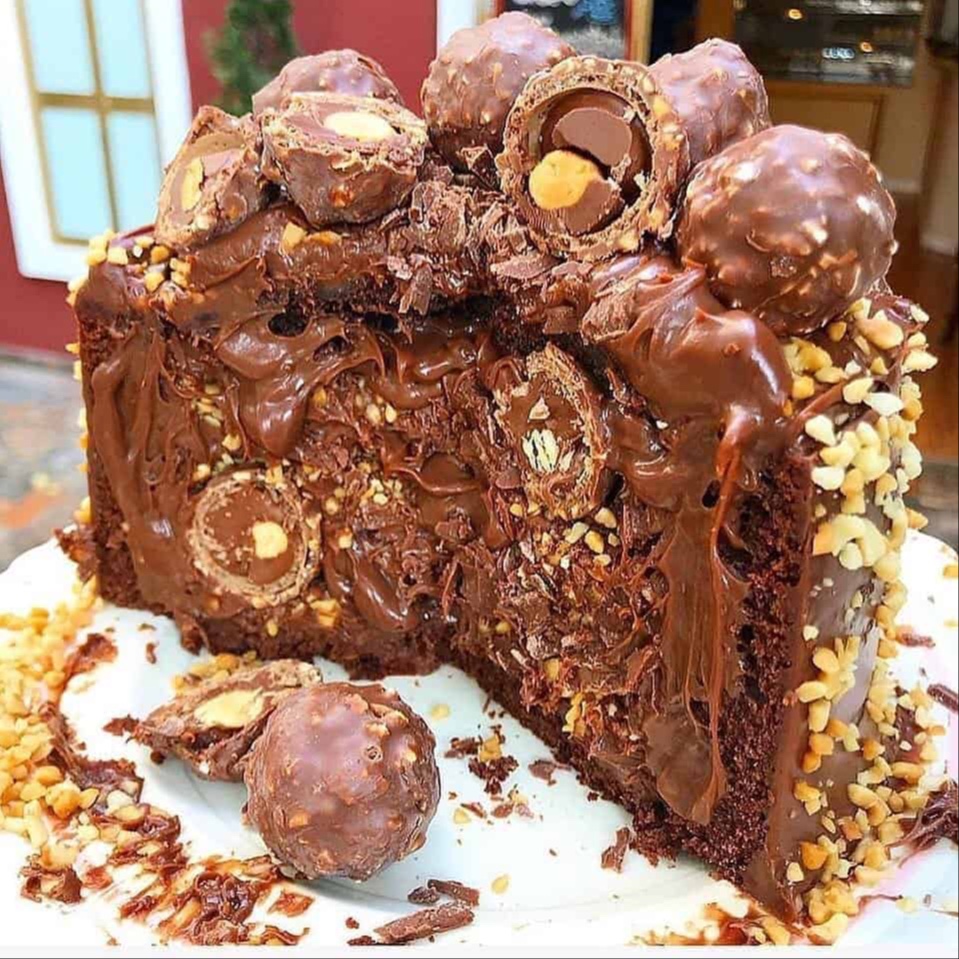 Bolo de Ferreiro Rocher 1kg